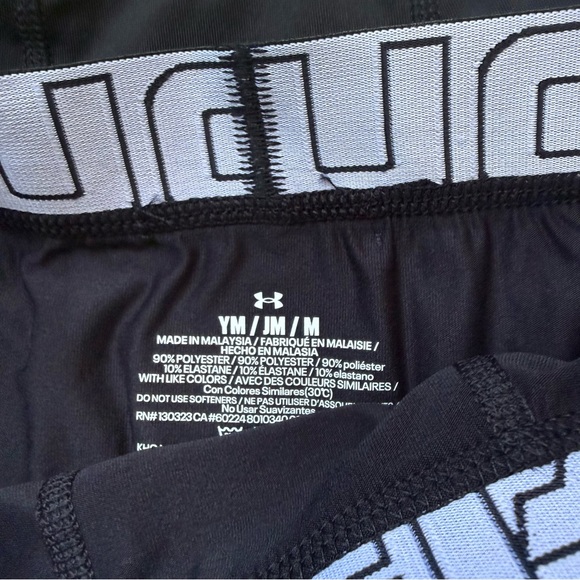 New Boy's UNDER ARMOUR Set Of 2 Polyester Blend  Boxer Brief size M - Picture 2 of 2